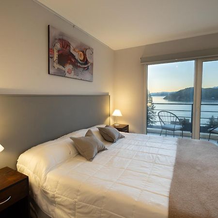 Nbh Lacus Boutique Hotel San Carlos de Bariloche Bagian luar foto