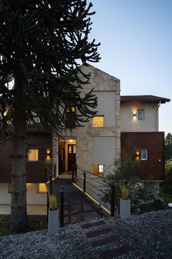 Nbh Lacus Boutique Hotel San Carlos de Bariloche Bagian luar foto