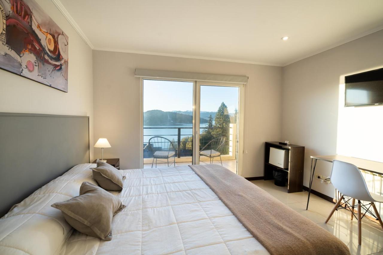 Nbh Lacus Boutique Hotel San Carlos de Bariloche Bagian luar foto