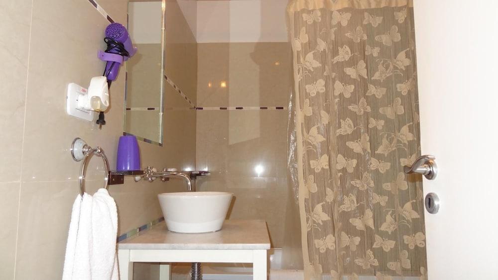 Nbh Lacus Boutique Hotel San Carlos de Bariloche Bagian luar foto