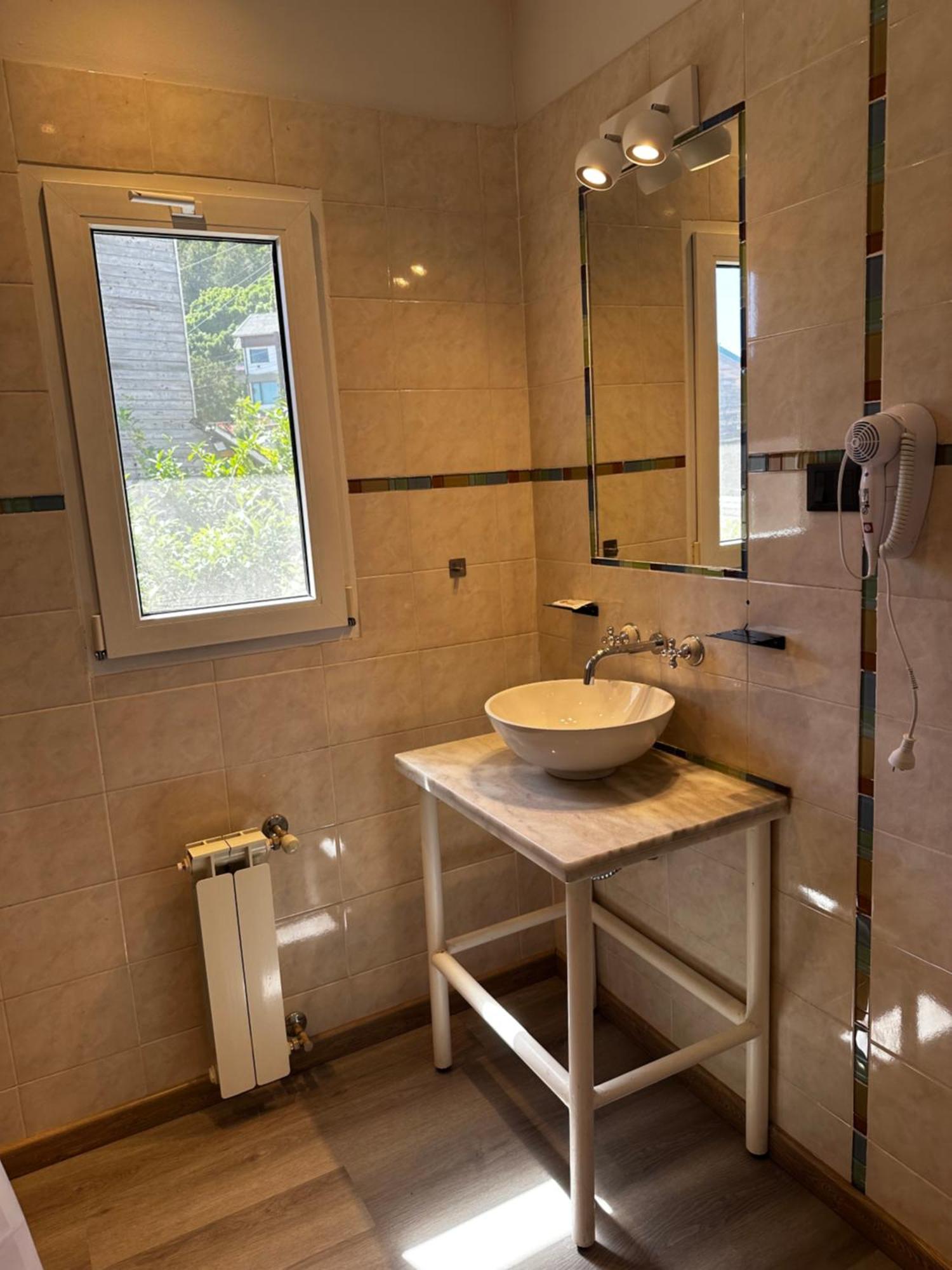 Nbh Lacus Boutique Hotel San Carlos de Bariloche Bagian luar foto