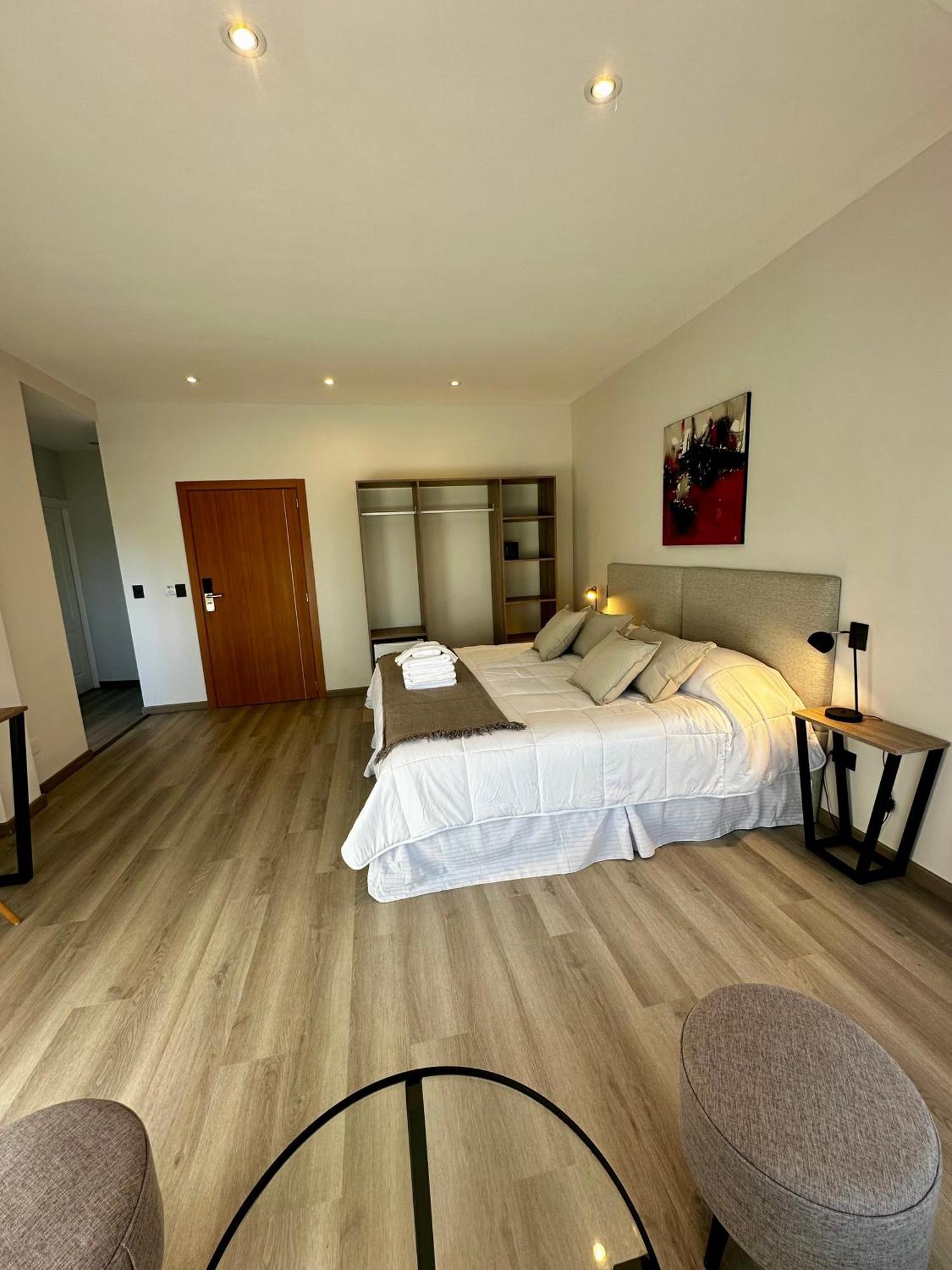 Nbh Lacus Boutique Hotel San Carlos de Bariloche Bagian luar foto